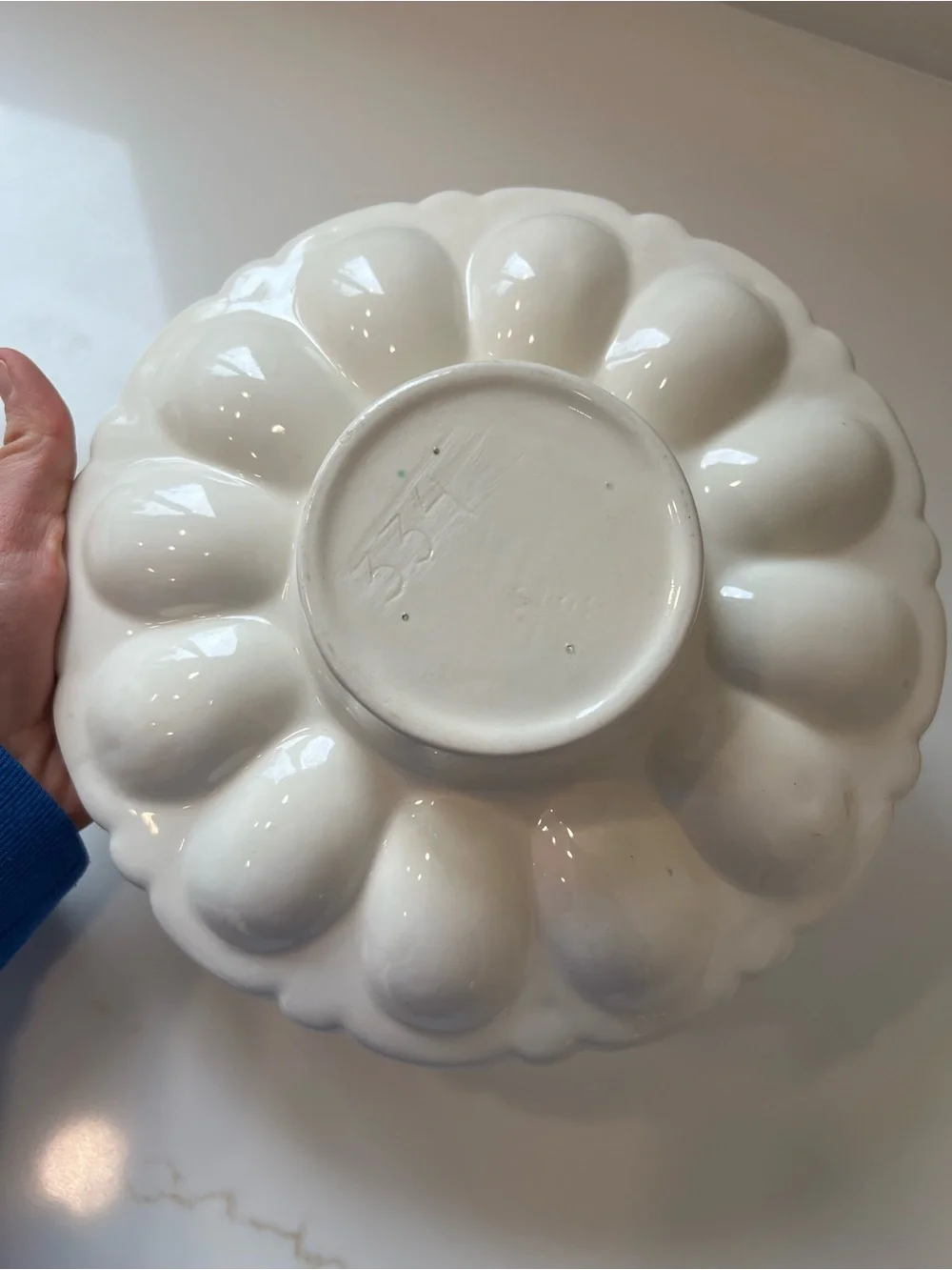 Vintage deviled egg Ceramic dish with Decorative Hen - Picture 4 of 11
